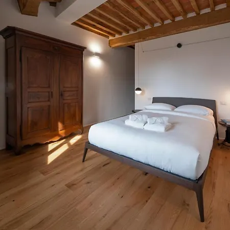 My Bed & Breakfast *